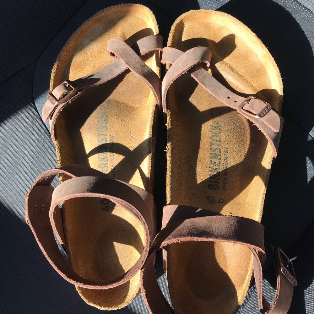 Size 9 Yara Birkenstock Sandals